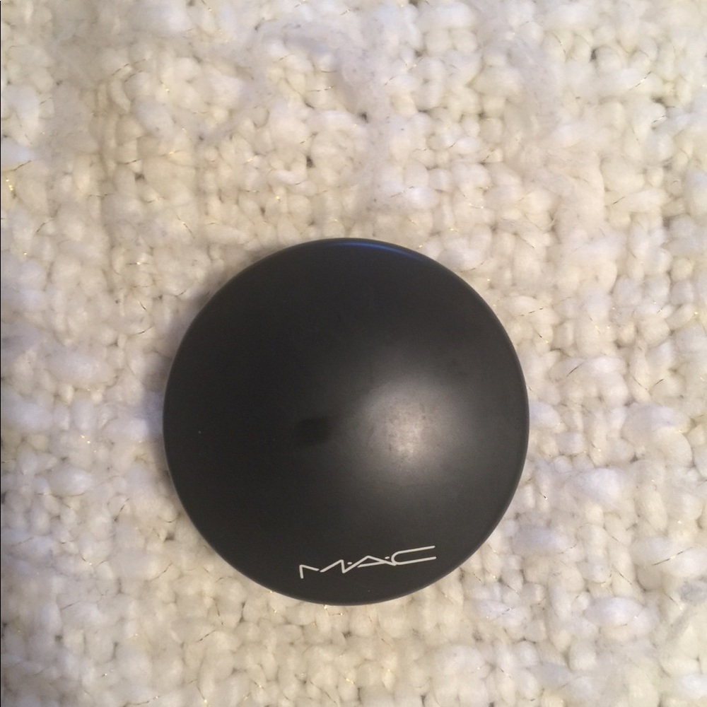 MAC “give me sun” bronzer